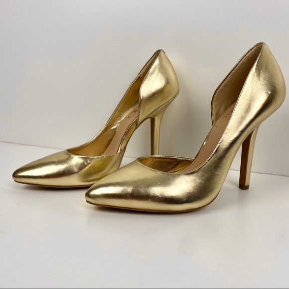 BCBG Shoes - BCBG gold metallic heels